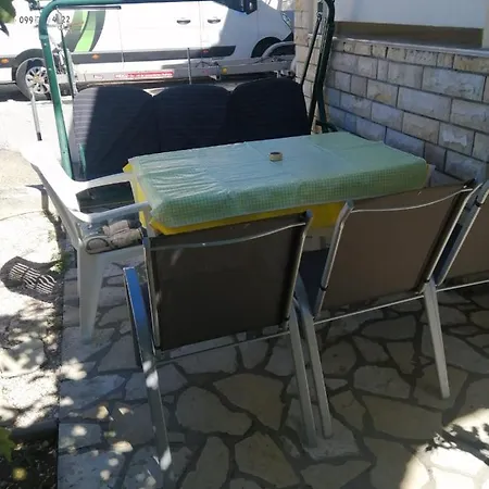 Maja-vir Apartment *