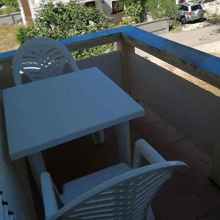 Apartament Maja-vir