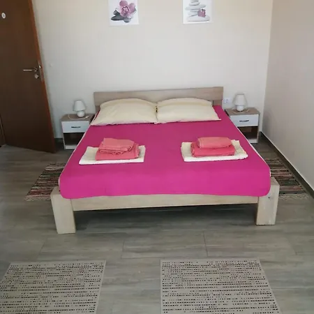 Apartman Maja-vir