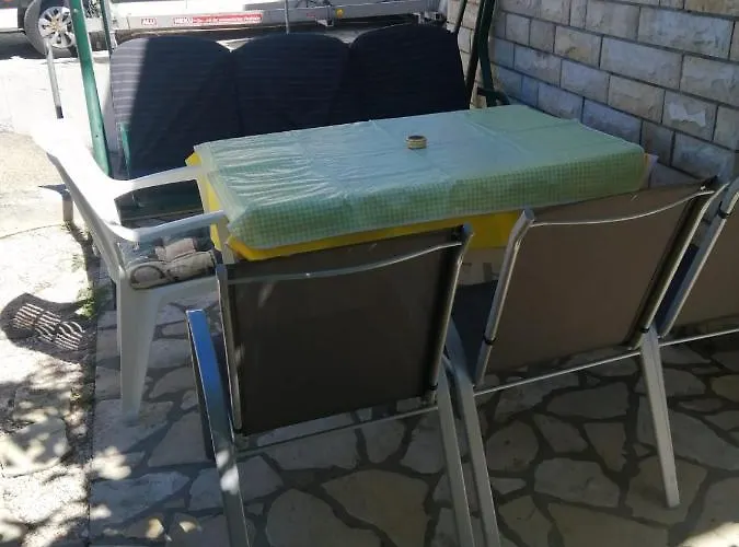 Maja-vir Διαμέρισμα *